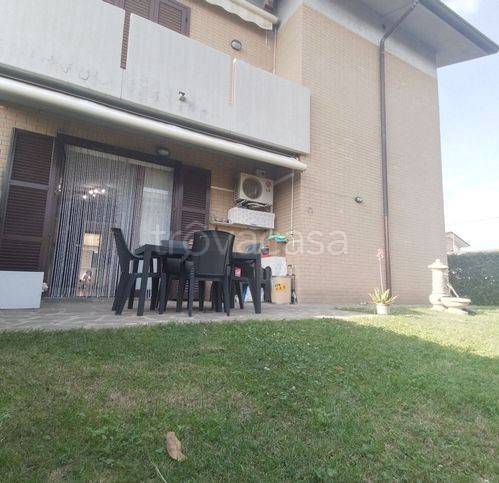 appartamento in vendita a Lazzate