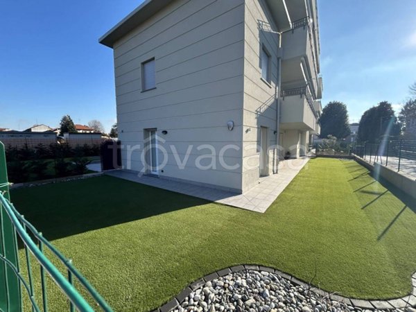 appartamento in vendita a Lazzate