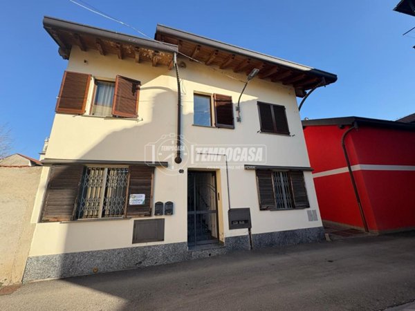 appartamento in vendita a Lazzate