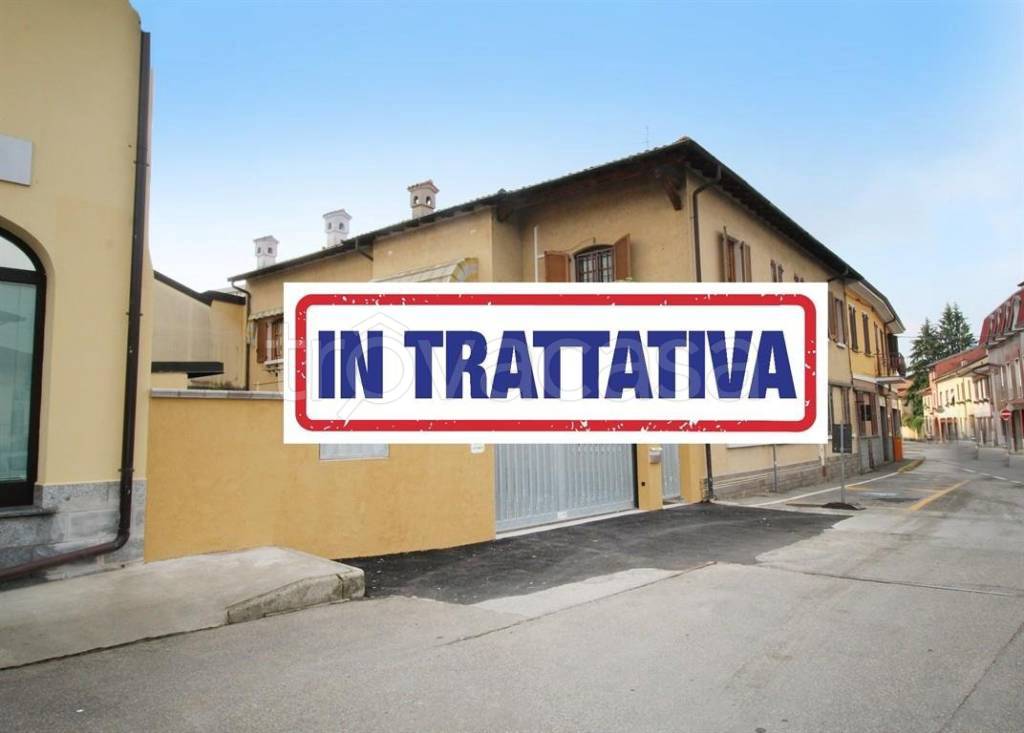 appartamento in vendita a Lazzate