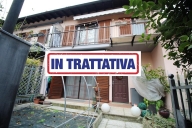 casa indipendente in vendita a Lazzate