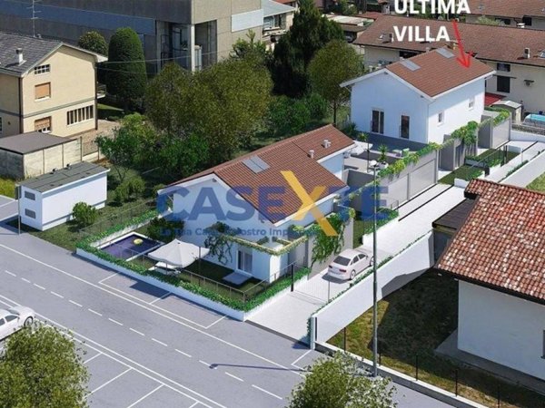 casa indipendente in vendita a Lazzate