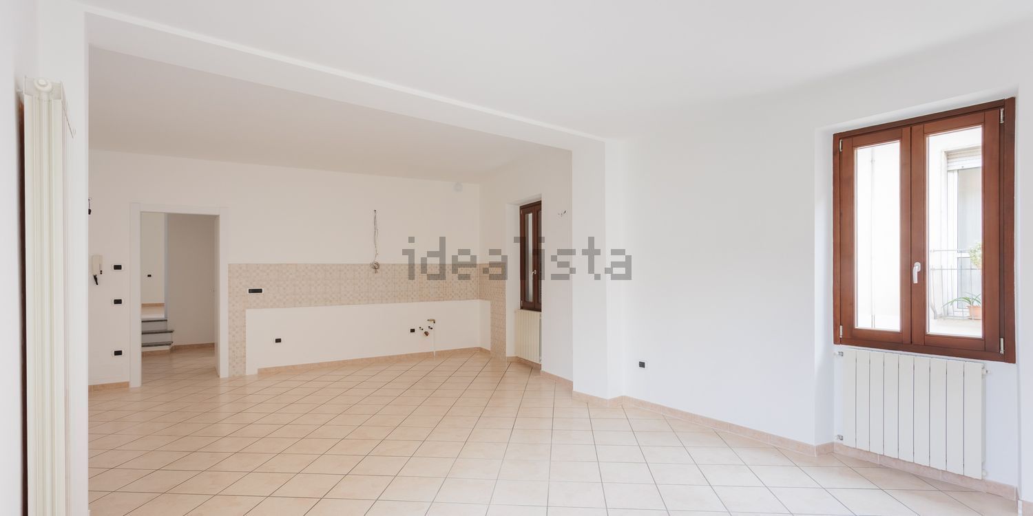 appartamento in vendita a Lazzate