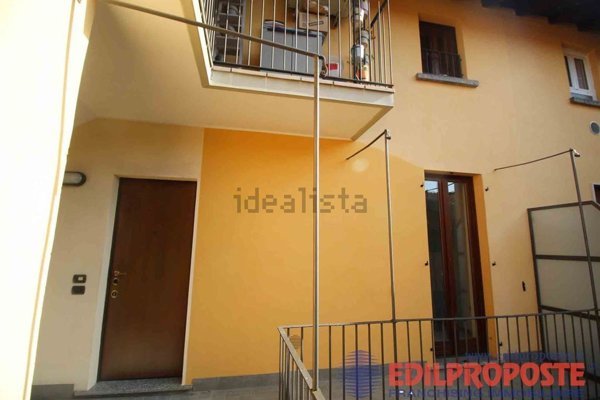 appartamento in vendita a Lazzate