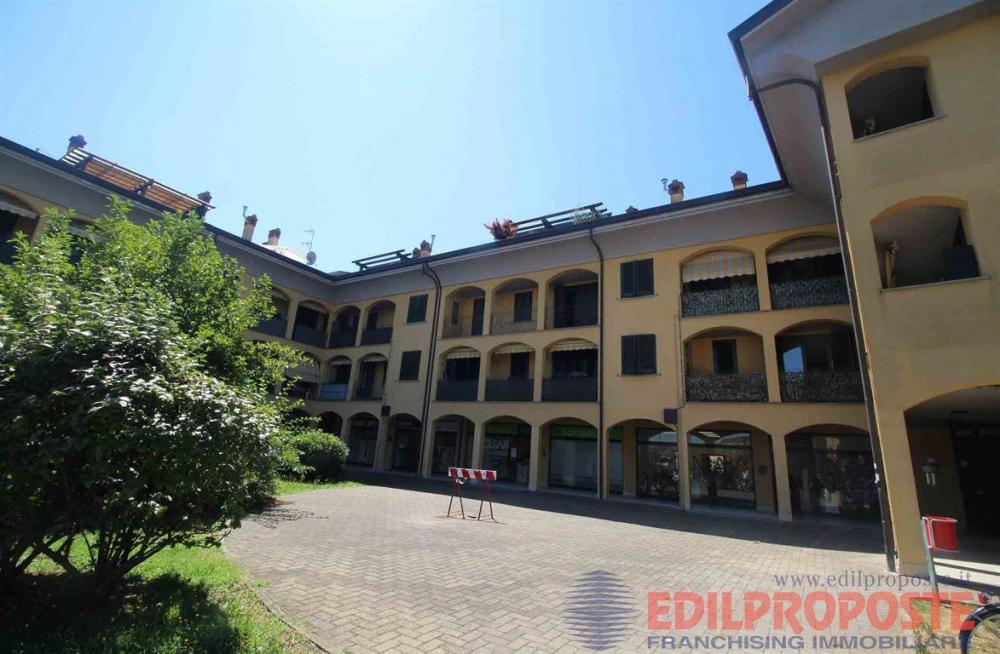 appartamento in vendita a Lazzate