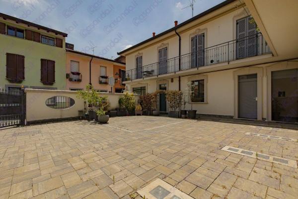 appartamento in vendita a Lazzate