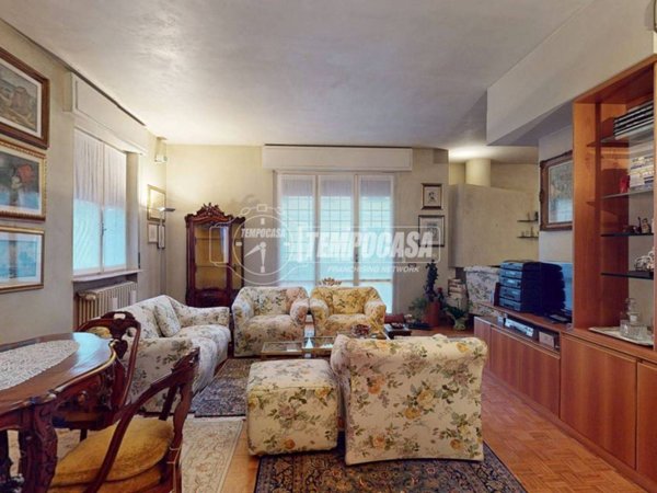 appartamento in vendita a Lazzate