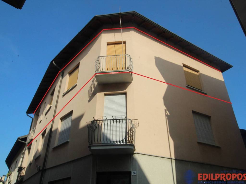 appartamento in vendita a Lazzate