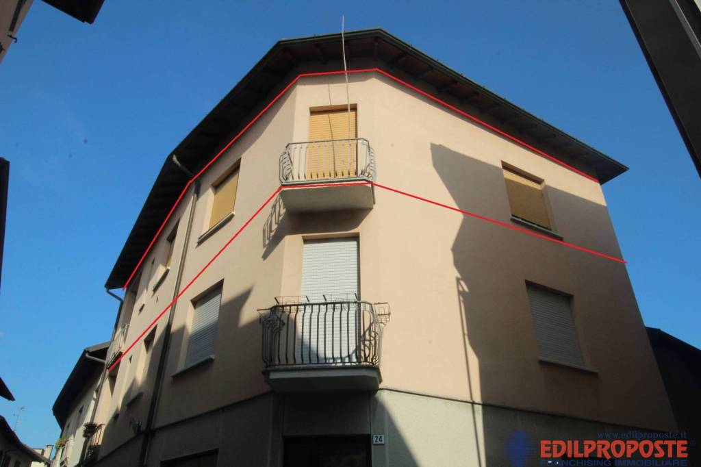 appartamento in vendita a Lazzate