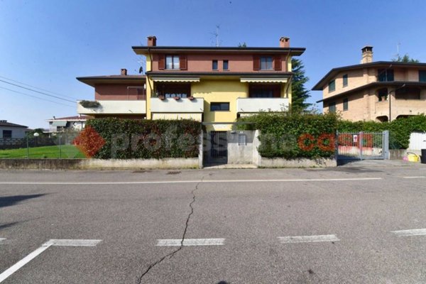 appartamento in vendita a Lazzate