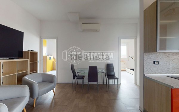 appartamento in vendita a Lazzate