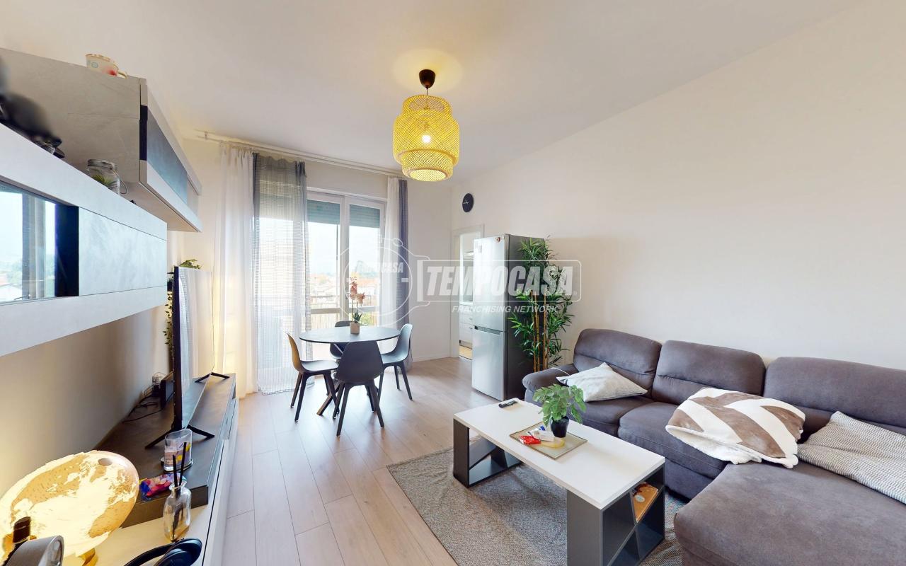 appartamento in vendita a Lazzate