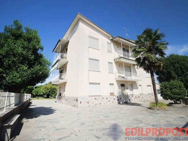 appartamento in vendita a Lazzate