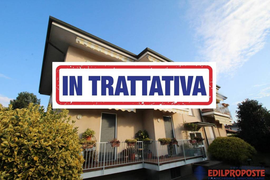 appartamento in vendita a Lazzate