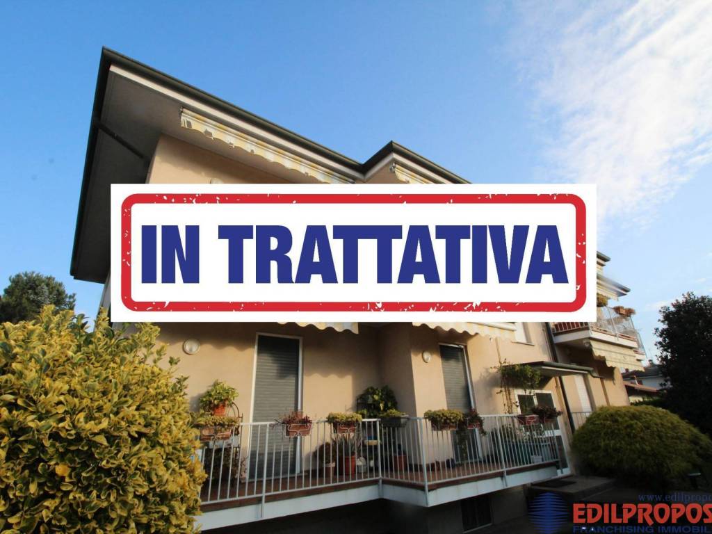 appartamento in vendita a Lazzate