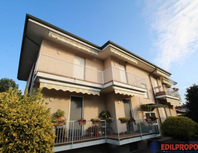 appartamento in vendita a Lazzate