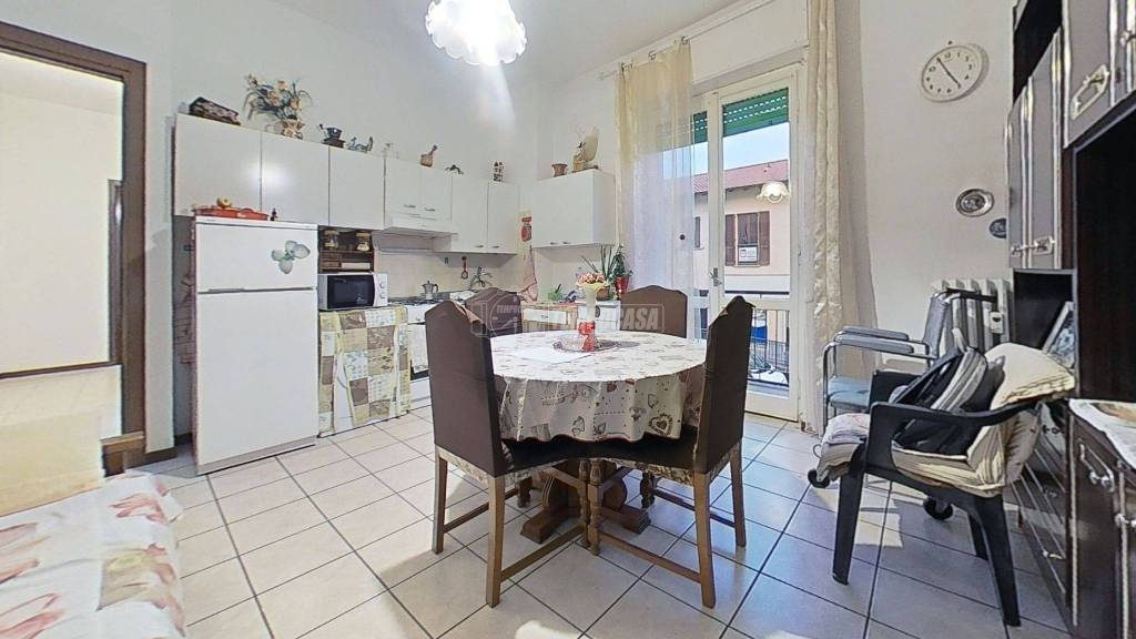 appartamento in vendita a Lazzate