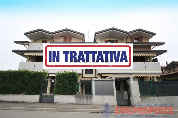 appartamento in vendita a Lazzate