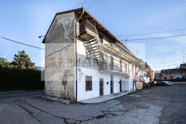 appartamento in vendita a Lazzate