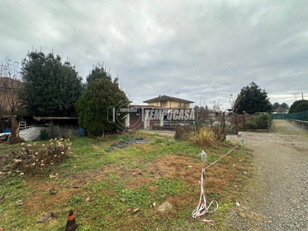 appartamento in vendita a Lazzate