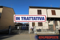 casa indipendente in vendita a Lazzate