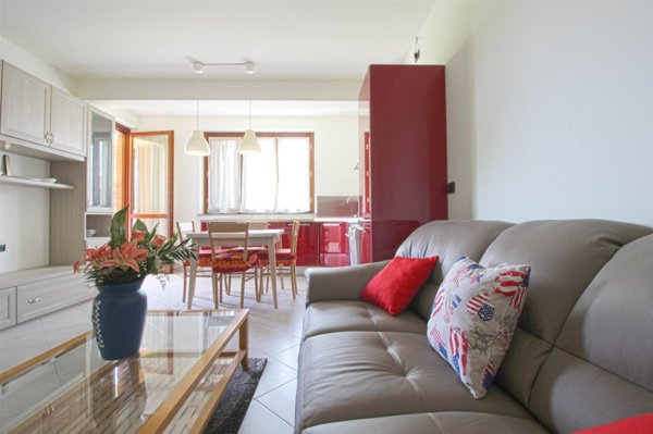 appartamento in vendita a Lazzate