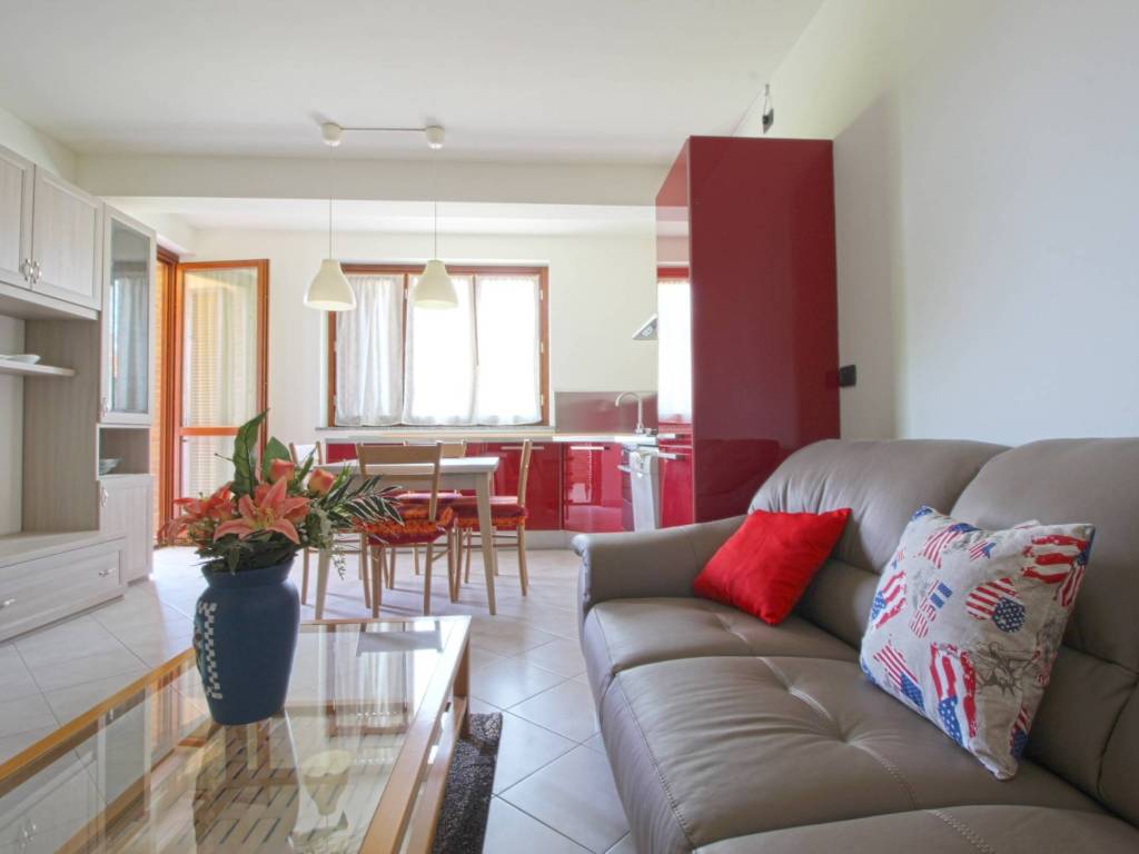 appartamento in vendita a Lazzate