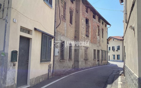 appartamento in vendita a Lazzate