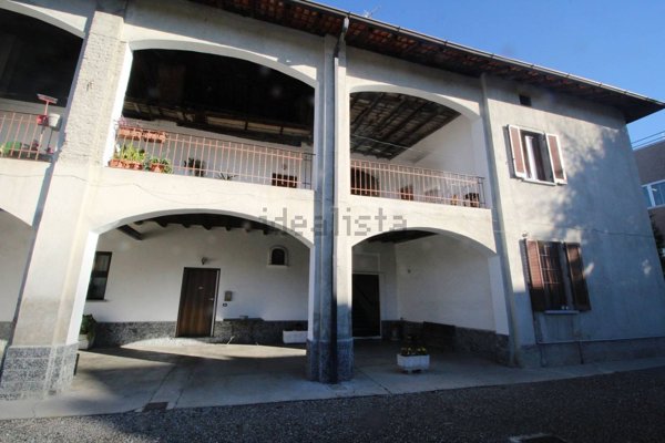 appartamento in vendita a Lazzate