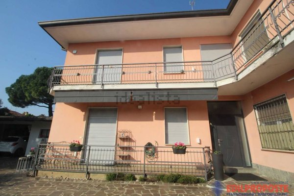 appartamento in vendita a Lazzate