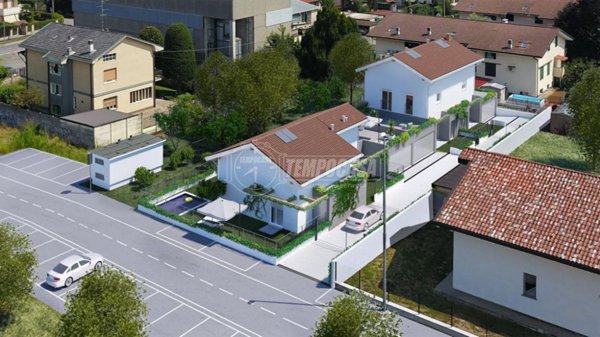 casa indipendente in vendita a Lazzate