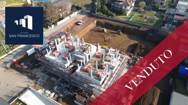 appartamento in vendita a Lazzate