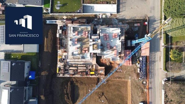 appartamento in vendita a Lazzate