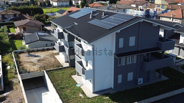 appartamento in vendita a Lazzate