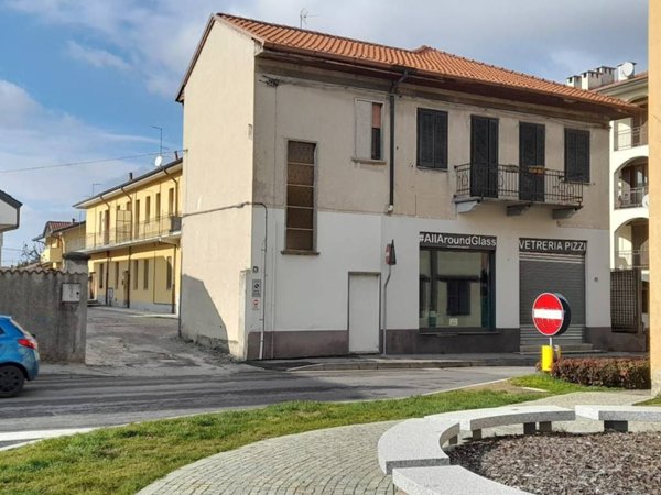 appartamento in vendita a Lazzate