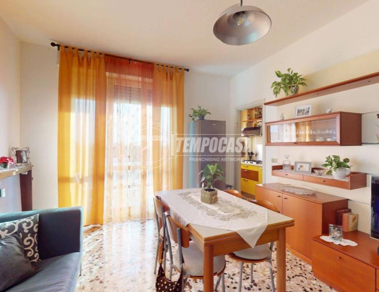 appartamento in vendita a Lazzate