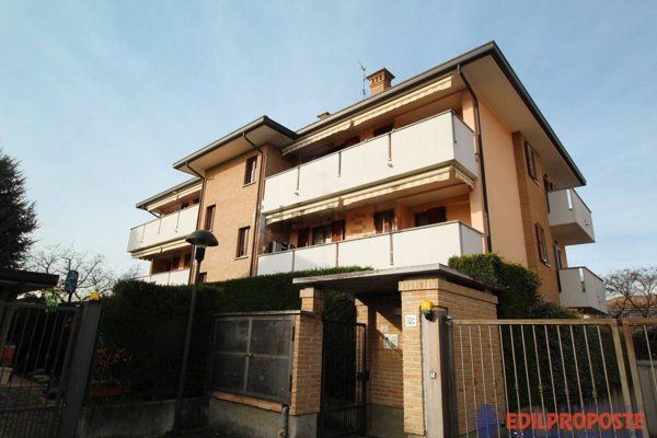 appartamento in vendita a Lazzate