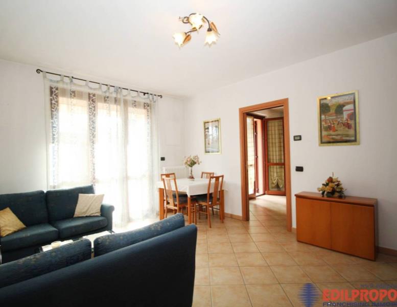 appartamento in vendita a Lazzate
