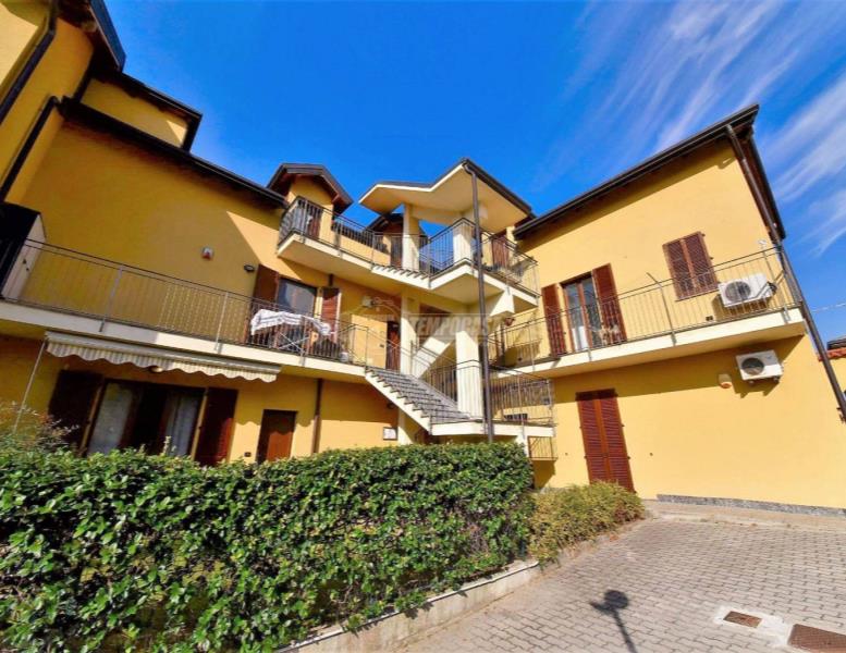 appartamento in vendita a Lazzate