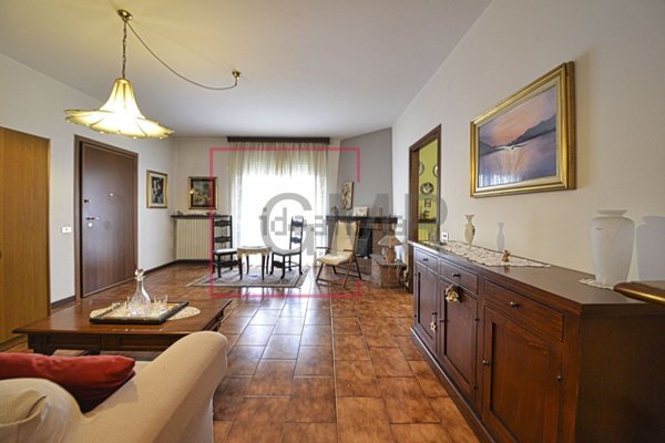 appartamento in vendita a Lazzate