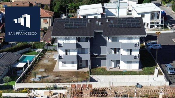 appartamento in vendita a Lazzate