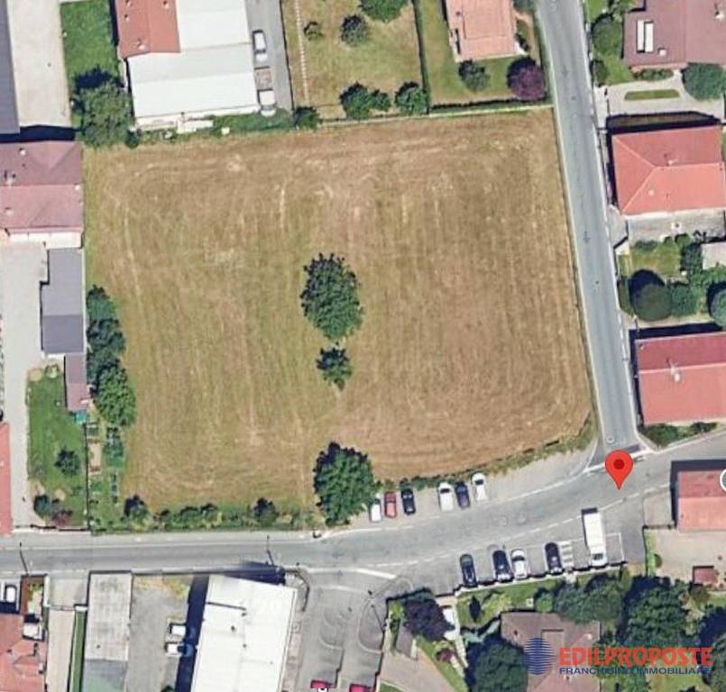 terreno edificabile in vendita a Lazzate