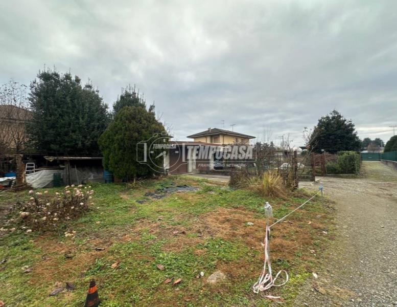 appartamento in vendita a Lazzate