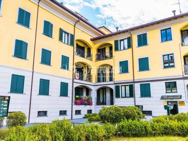 appartamento in vendita a Lazzate