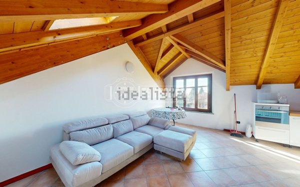 appartamento in vendita a Lazzate