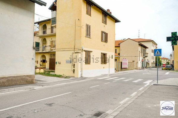 appartamento in vendita a Lazzate
