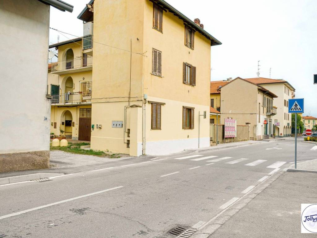 appartamento in vendita a Lazzate