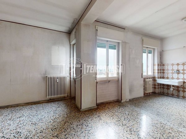 appartamento in vendita a Lazzate