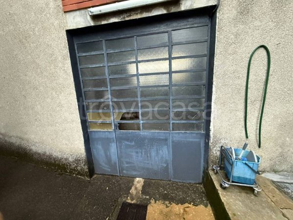 locale commerciale in vendita a Lazzate