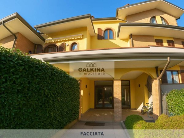 appartamento in vendita a Lazzate